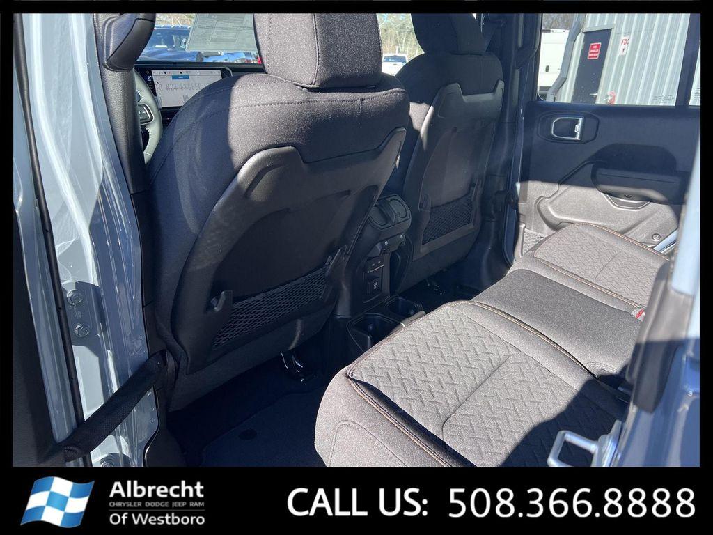 new 2026 Jeep Gladiator car, priced at $62,015