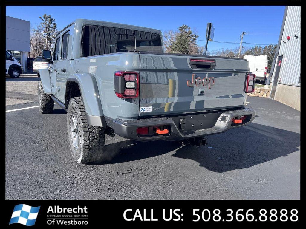 new 2026 Jeep Gladiator car, priced at $62,015