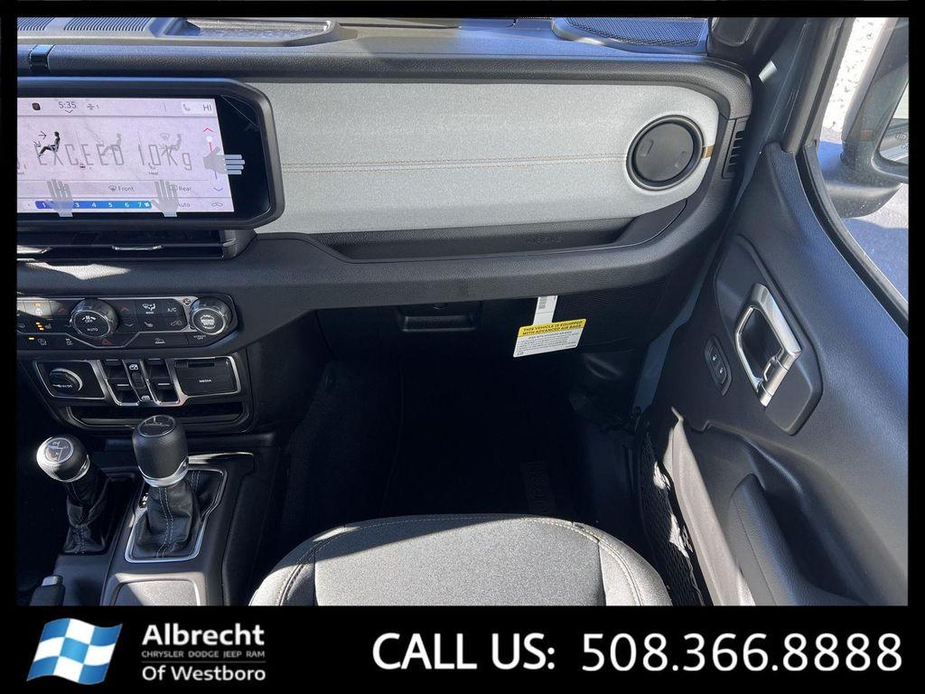 new 2026 Jeep Gladiator car, priced at $45,184