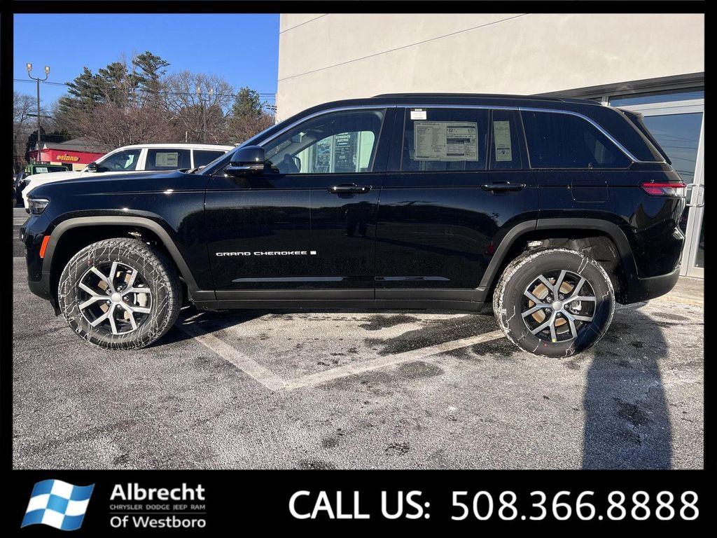 new 2025 Jeep Grand Cherokee car, priced at $46,980