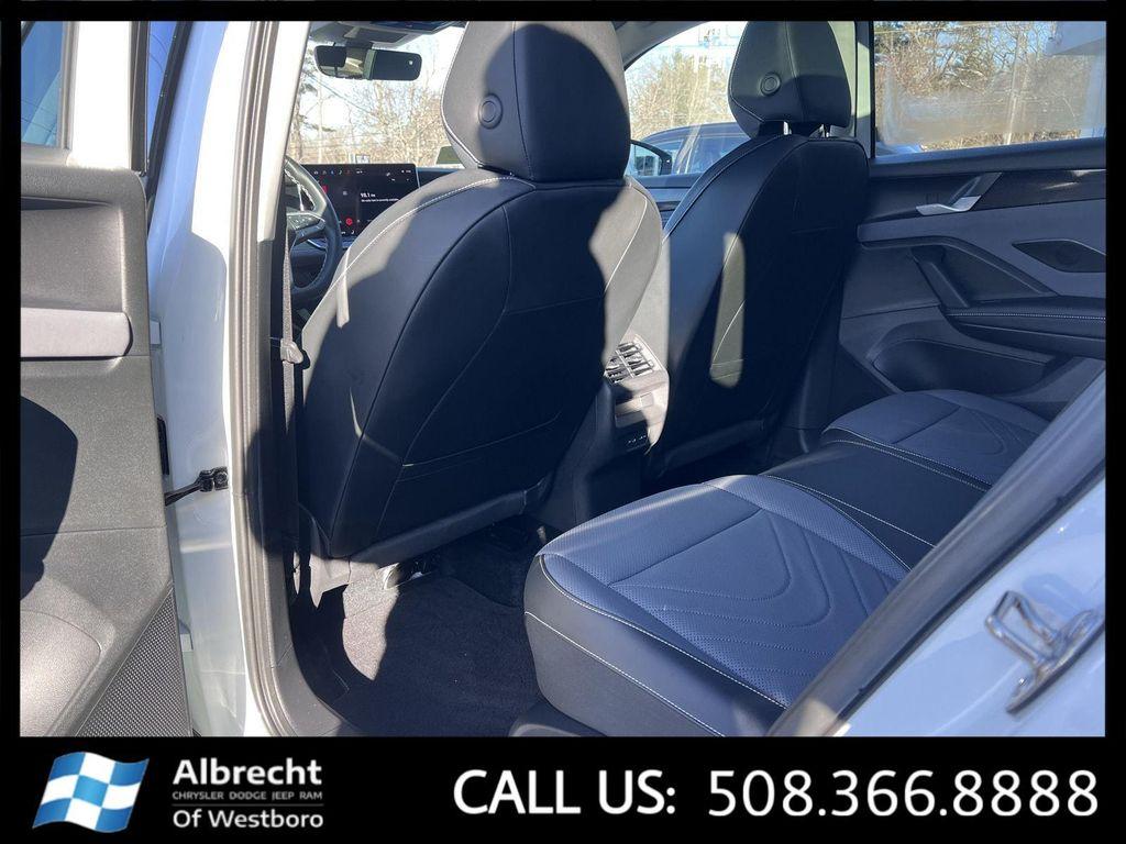 used 2025 Volkswagen Tiguan car, priced at $32,515