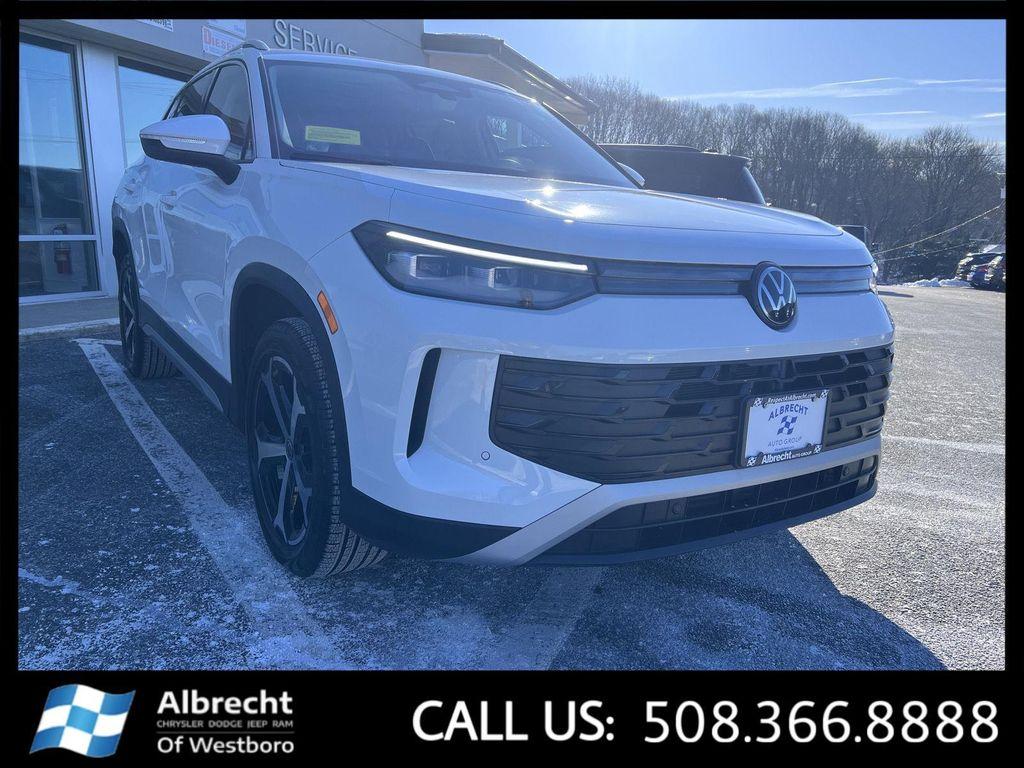 used 2025 Volkswagen Tiguan car, priced at $32,515