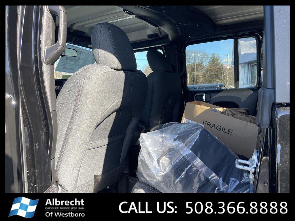 new 2026 Jeep Gladiator car, priced at $52,550