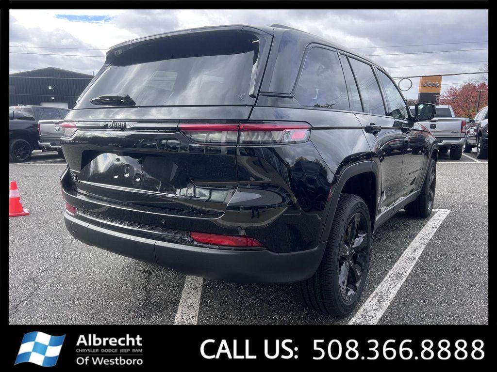 new 2025 Jeep Grand Cherokee car, priced at $42,361