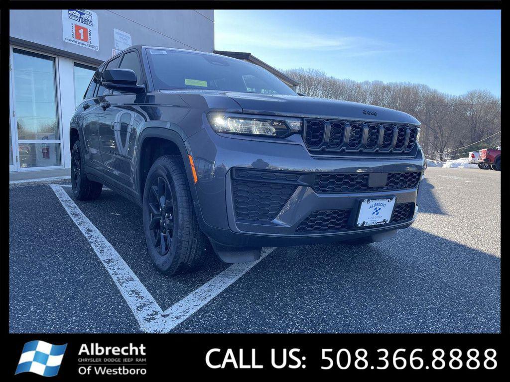 new 2026 Jeep Grand Cherokee car, priced at $42,901
