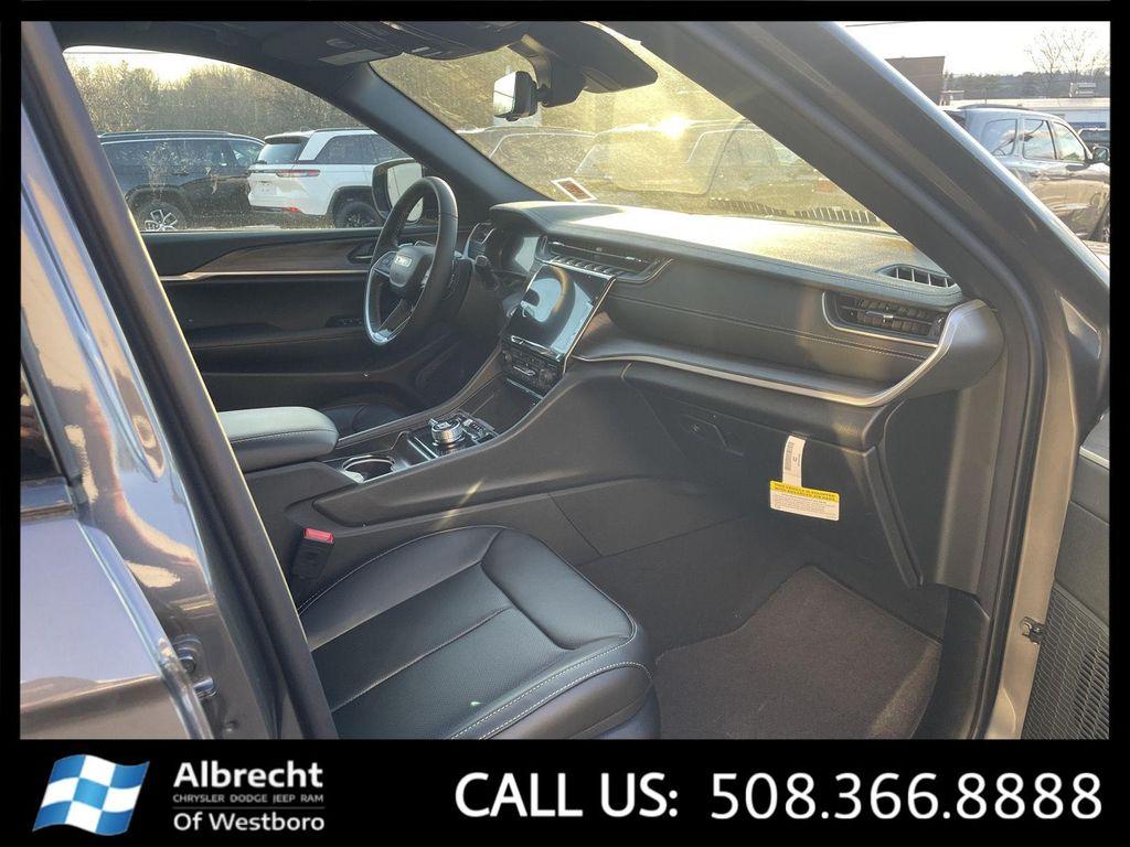 new 2025 Jeep Grand Cherokee L car, priced at $51,295