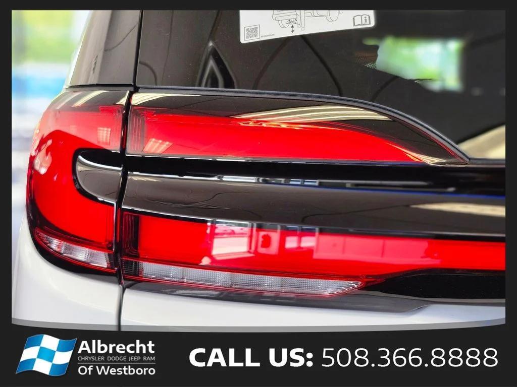 new 2026 Chrysler Pacifica car, priced at $56,304