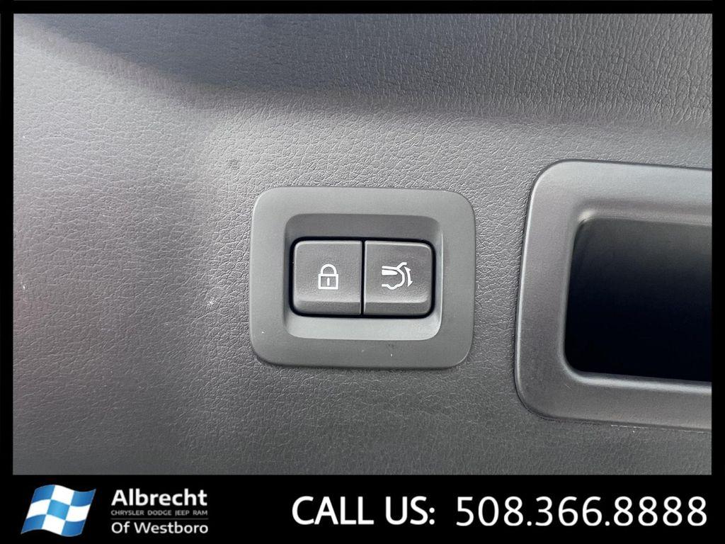 used 2025 Mazda CX-90 car, priced at $29,598