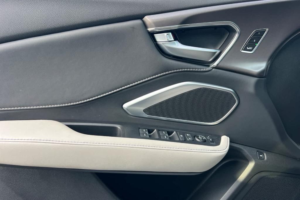 new 2026 Acura RDX car, priced at $47,050