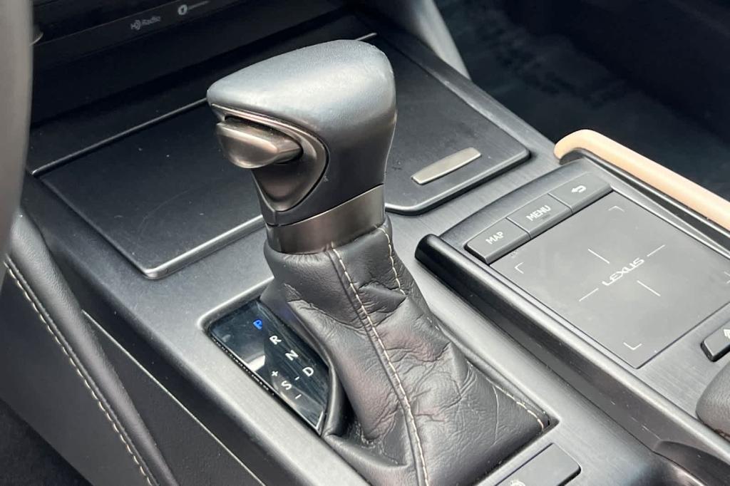 used 2019 Lexus ES 350 car, priced at $27,952