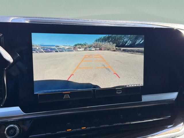 used 2022 GMC Sierra 1500 car, priced at $35,823