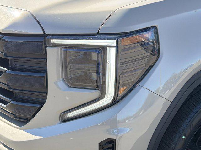 used 2022 GMC Sierra 1500 car, priced at $35,823