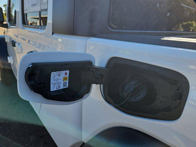 new 2025 Jeep Gladiator car, priced at $33,460