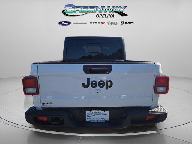 new 2025 Jeep Gladiator car, priced at $33,460