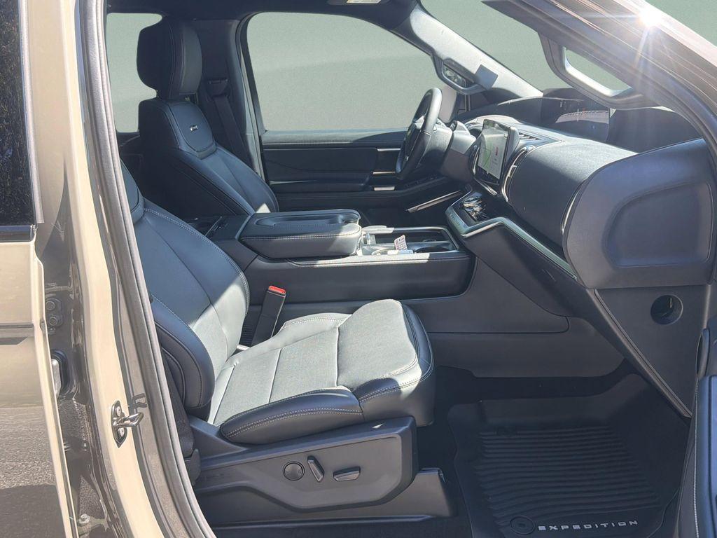 new 2026 Ford Expedition car, priced at $77,253