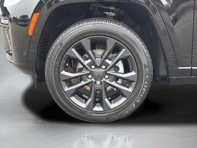 new 2026 Jeep Grand Cherokee car, priced at $46,900