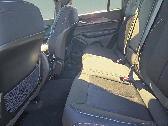 new 2025 Jeep Grand Cherokee car, priced at $28,300