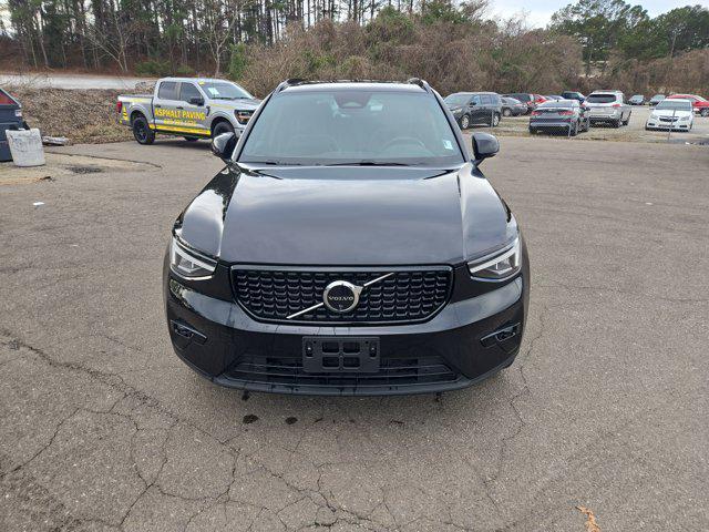 used 2025 Volvo XC40 car