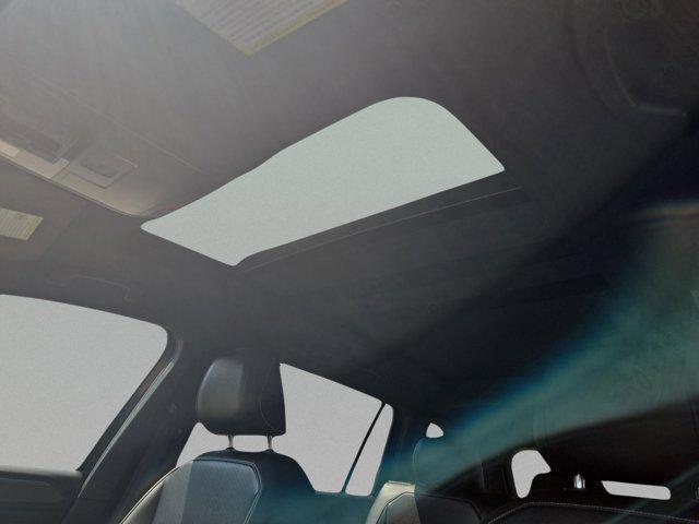 used 2022 Volkswagen Tiguan car