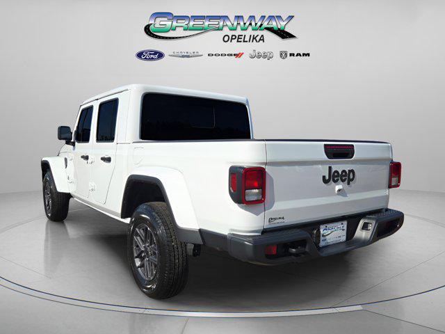 new 2025 Jeep Gladiator car, priced at $35,460