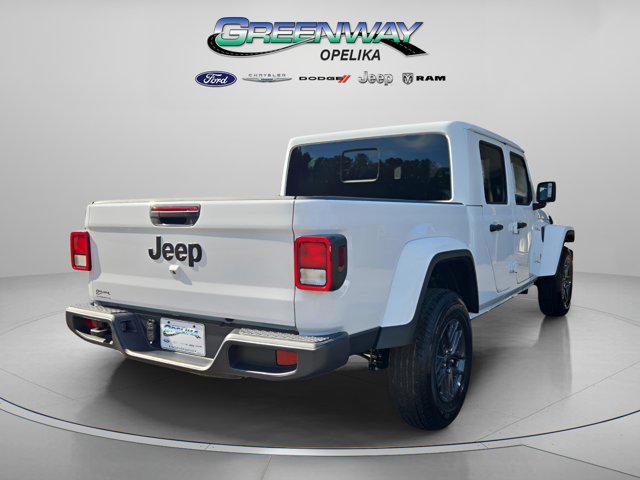 new 2025 Jeep Gladiator car, priced at $35,460
