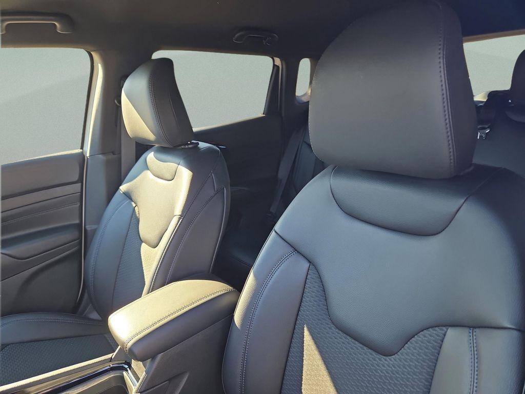 new 2026 Jeep Compass car, priced at $30,257