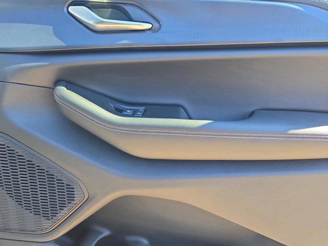 new 2025 Jeep Grand Cherokee car, priced at $27,990