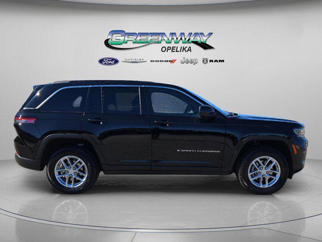 new 2025 Jeep Grand Cherokee car, priced at $27,990