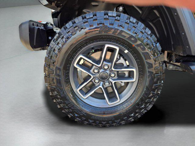 new 2025 Jeep Gladiator car, priced at $42,499