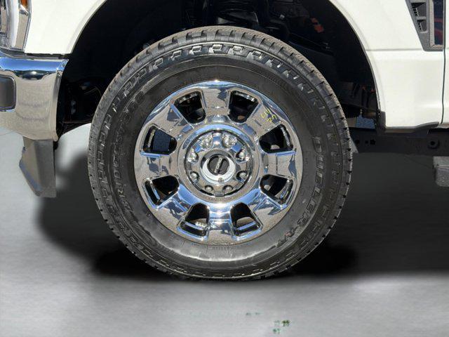 new 2025 Ford F-250 car, priced at $76,490