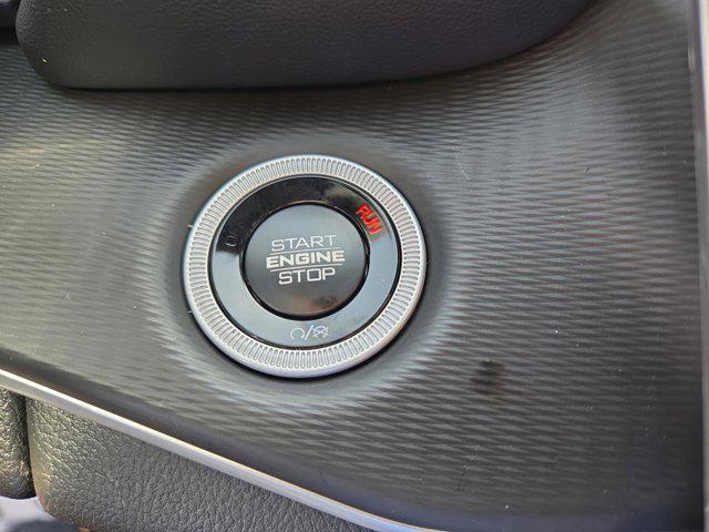 new 2025 Jeep Grand Cherokee car, priced at $30,025