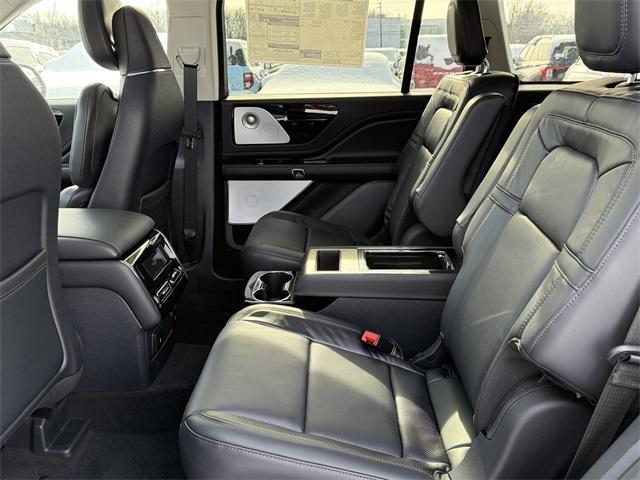 new 2025 Lincoln Aviator car, priced at $80,100