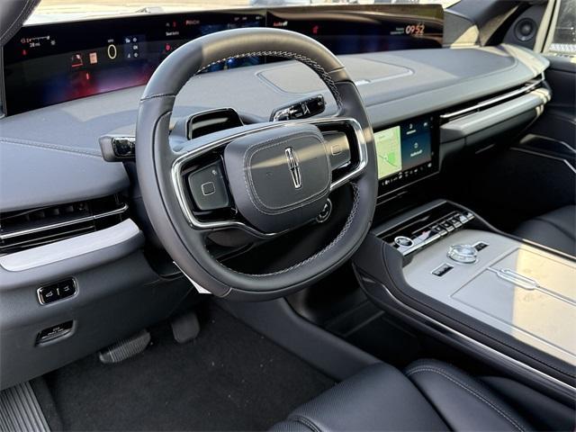 new 2025 Lincoln Navigator L car, priced at $109,675