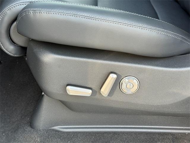 new 2025 Lincoln Navigator L car, priced at $109,675