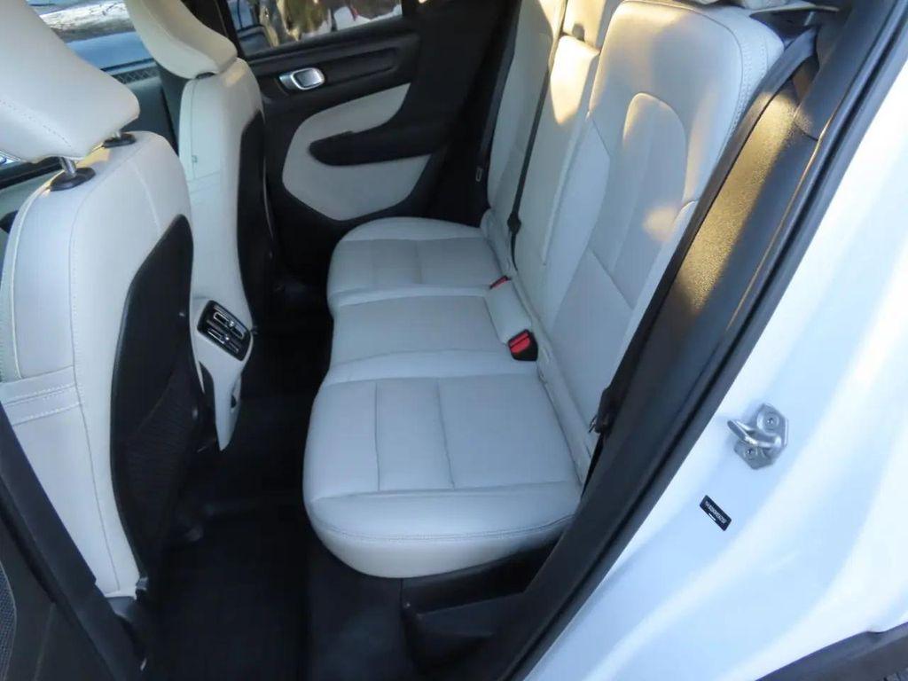 used 2021 Volvo XC40 car, priced at $15,990