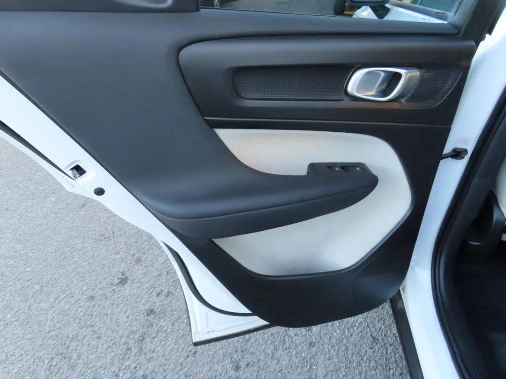 used 2021 Volvo XC40 car, priced at $15,990