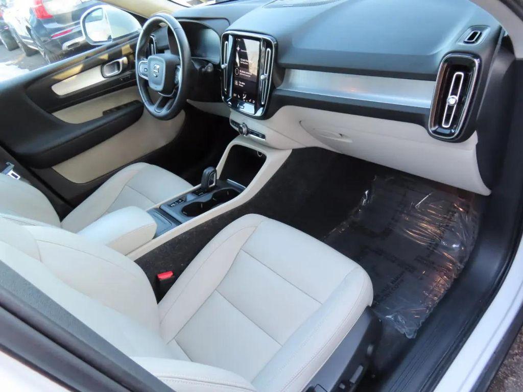 used 2021 Volvo XC40 car, priced at $15,990