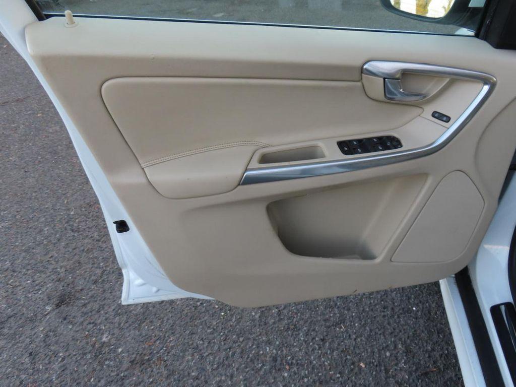 used 2015 Volvo XC60 car, priced at $11,890