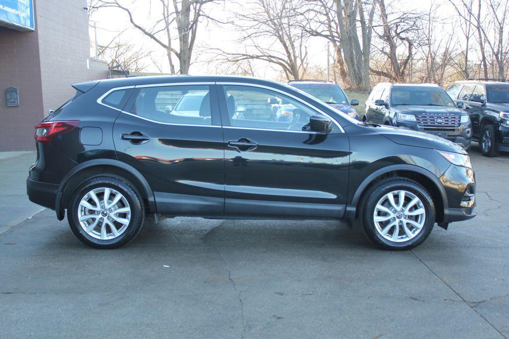 used 2020 Nissan Rogue Sport car, priced at $12,450