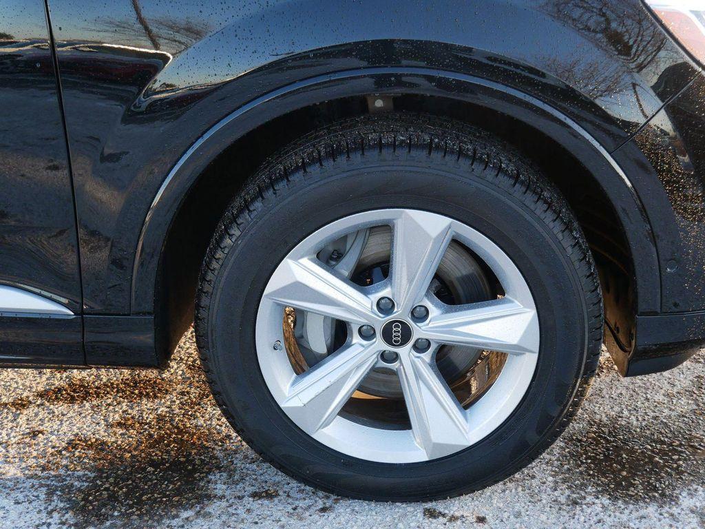 used 2025 Audi Q7 car, priced at $56,995