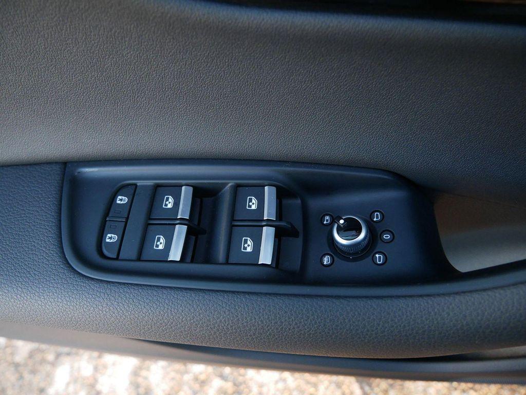 used 2025 Audi Q7 car, priced at $56,995