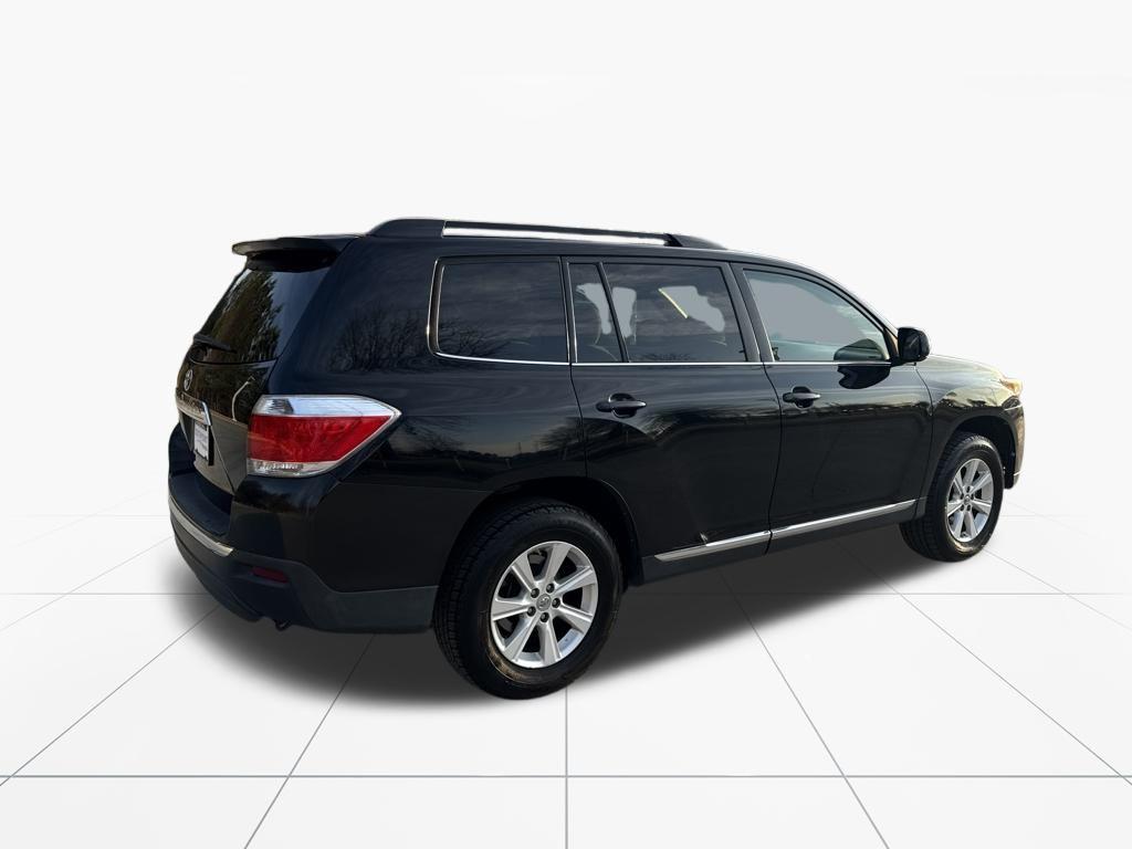 used 2011 Toyota Highlander car, priced at $7,815