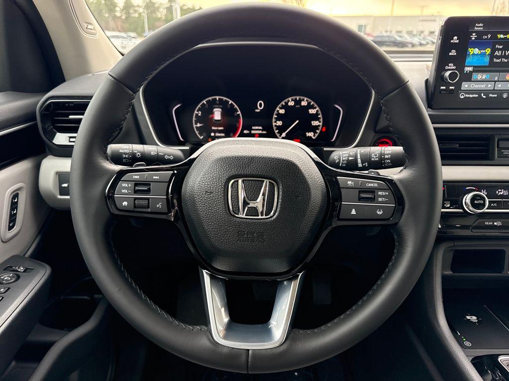 new 2025 Honda Pilot car, priced at $49,507