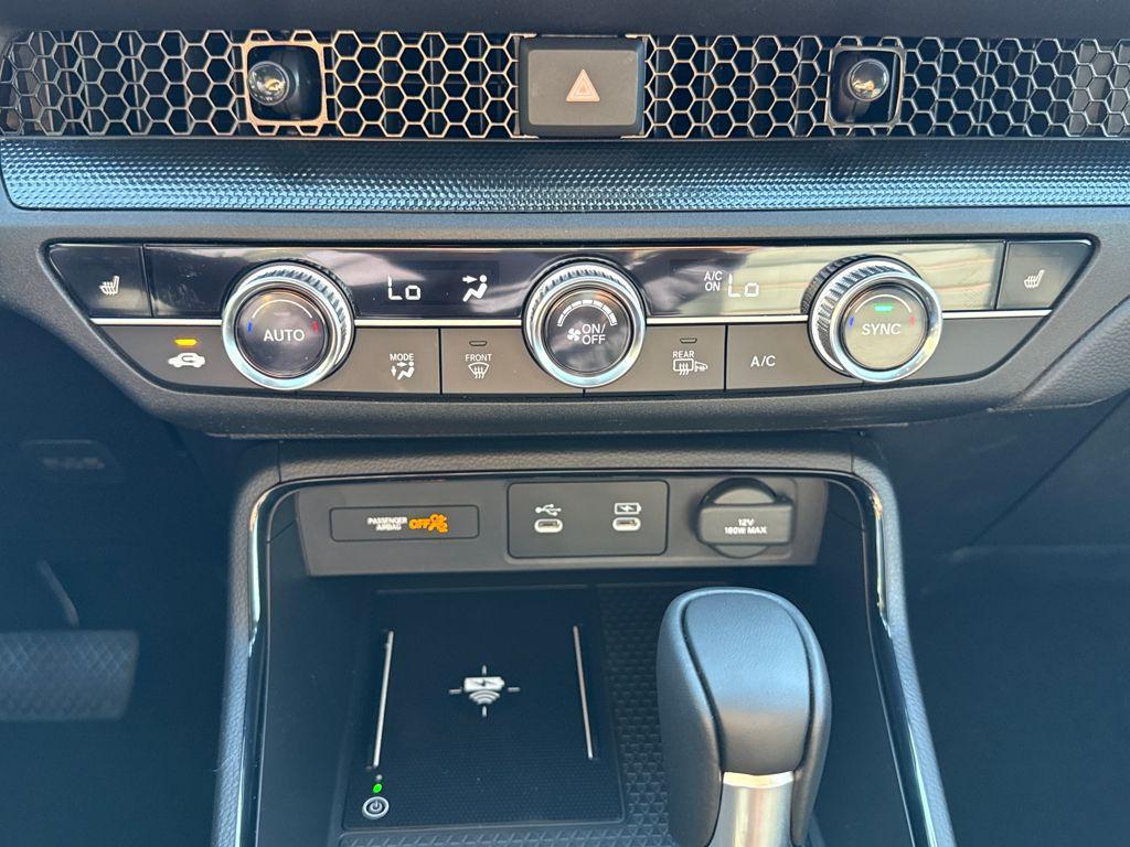 new 2026 Honda CR-V Hybrid car, priced at $39,699