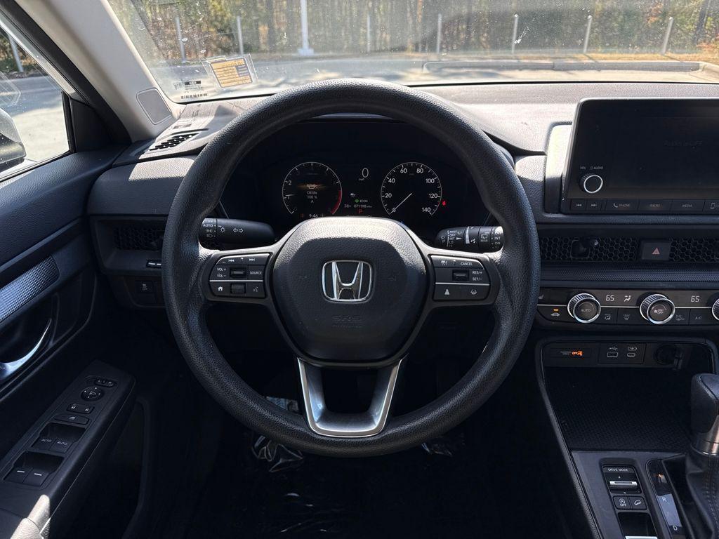 used 2023 Honda CR-V car, priced at $25,882