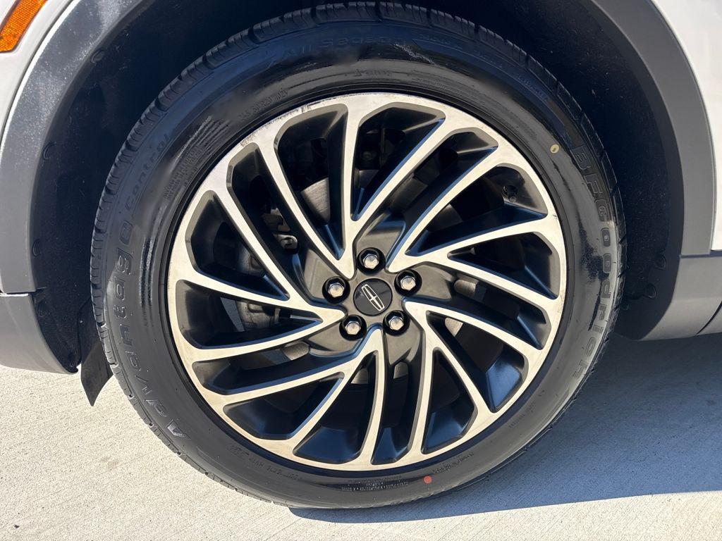 used 2019 Lincoln Nautilus car, priced at $15,346