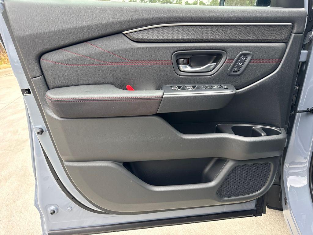 new 2026 Honda Pilot car, priced at $56,697