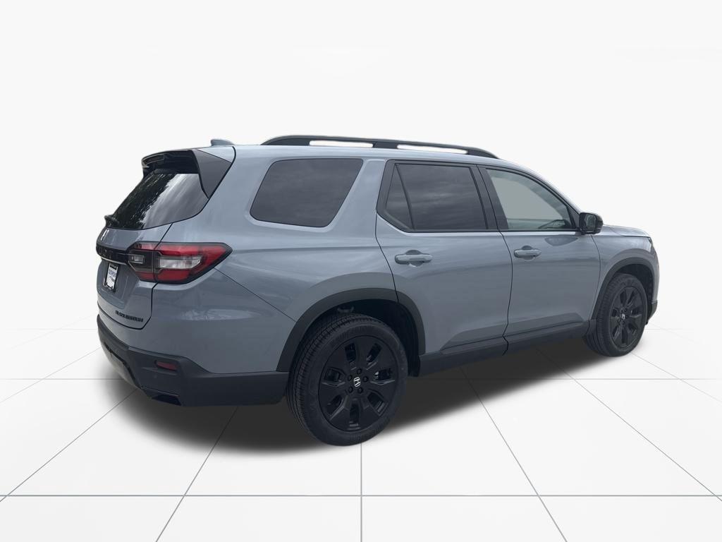 new 2026 Honda Pilot car, priced at $56,697