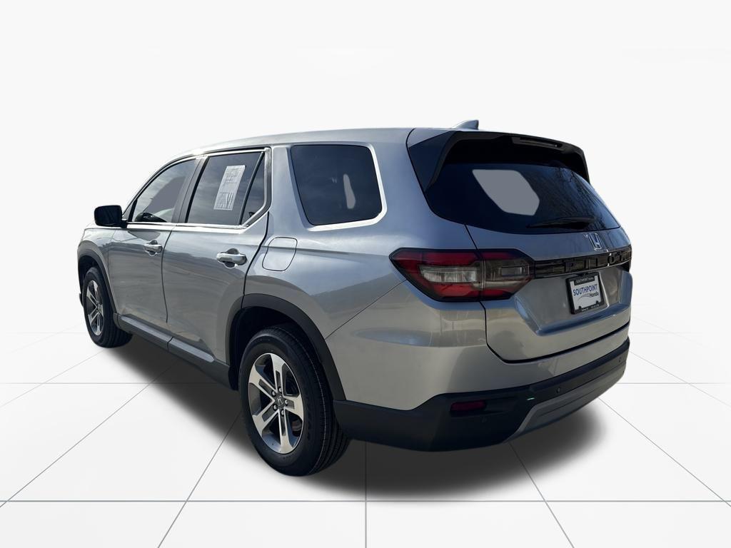 used 2023 Honda Pilot car, priced at $34,896