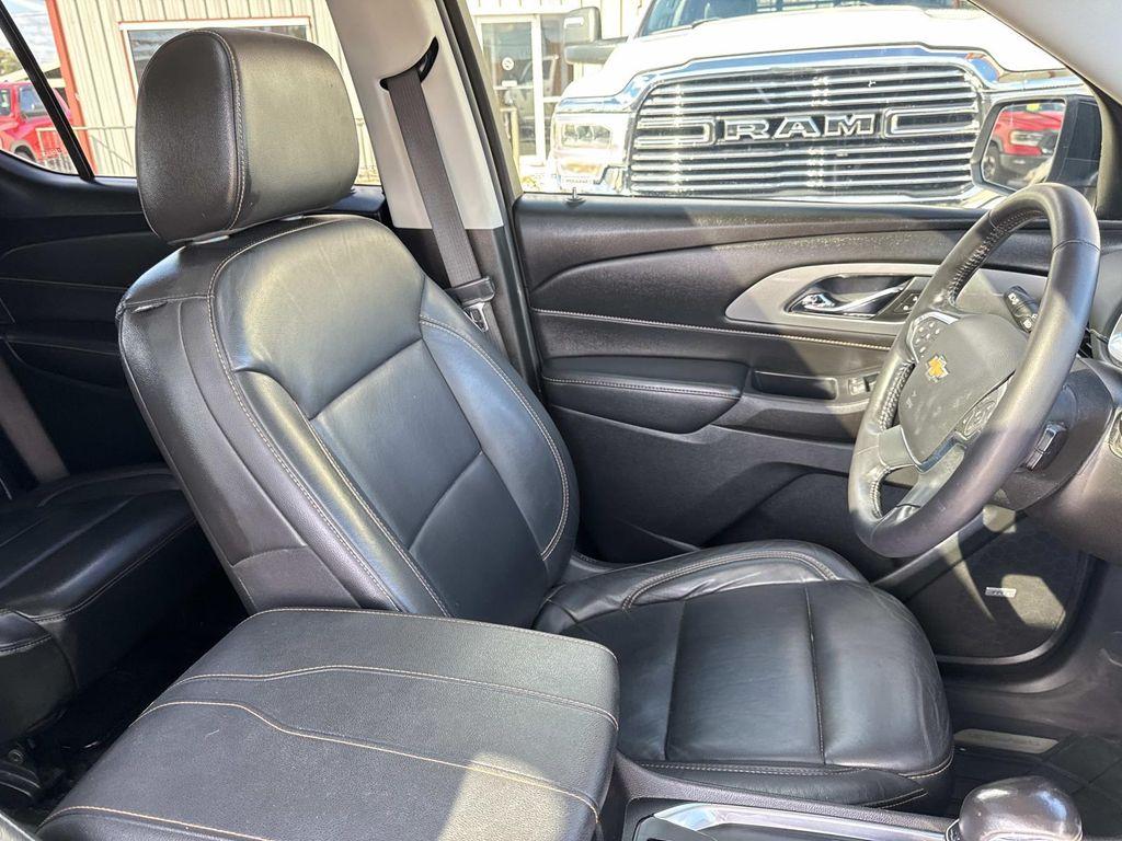 used 2021 Chevrolet Traverse car, priced at $21,997